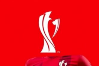 Galatasarayda Uefa Kupasi Ruhu Yeniden Canlandi Tarihi Zaferin Yildonumunde Lisede Duygu Yuklu Bulusma 1779033173