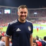 Galatasarayda Vedat Muriqi Temasi Okan Burukun Telefonu Transfer Masasini Isitti 1779455783